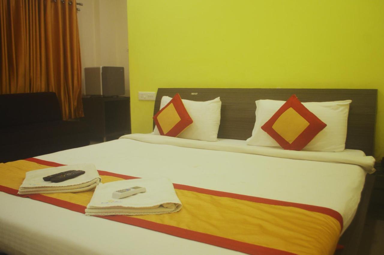 Hotel Sunrise N Resorts Nagpur Buitenkant foto